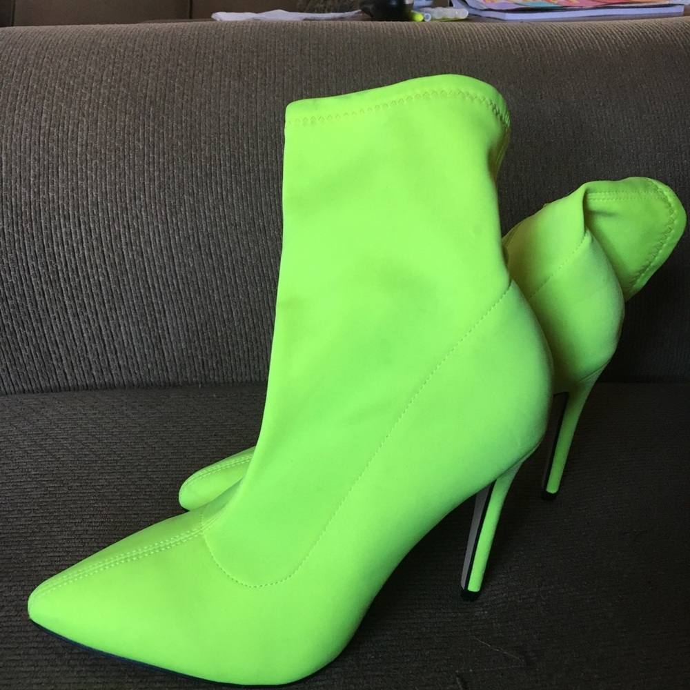 NWOT Neon FN heeled boots - Picture 3 of 6